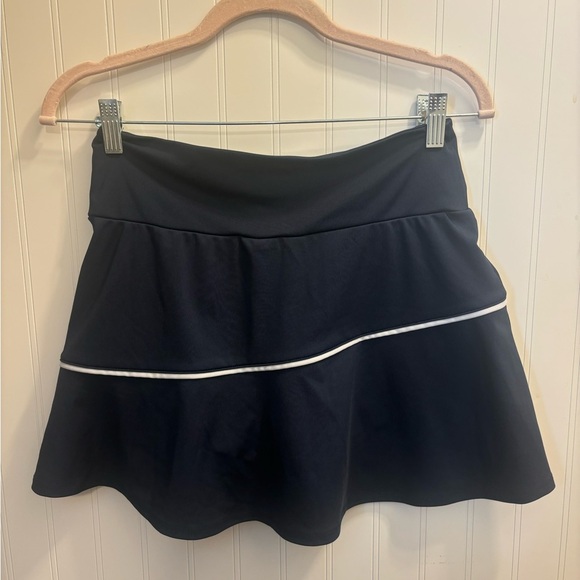 Thrive Societe Skort Navy - Picture 3 of 3